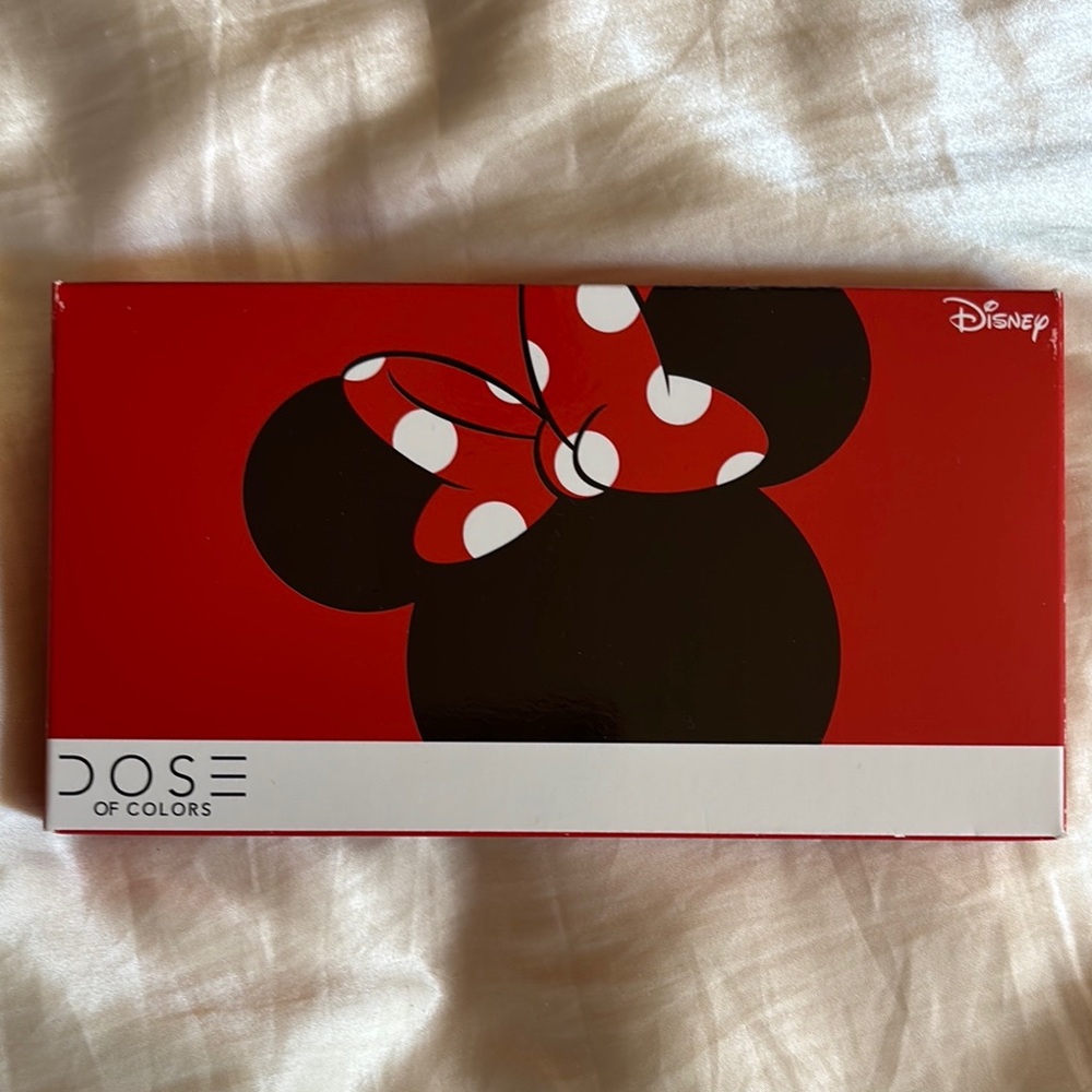 Disney Dose of Colors Minnie Mouse Palette - Picture 2 of 5